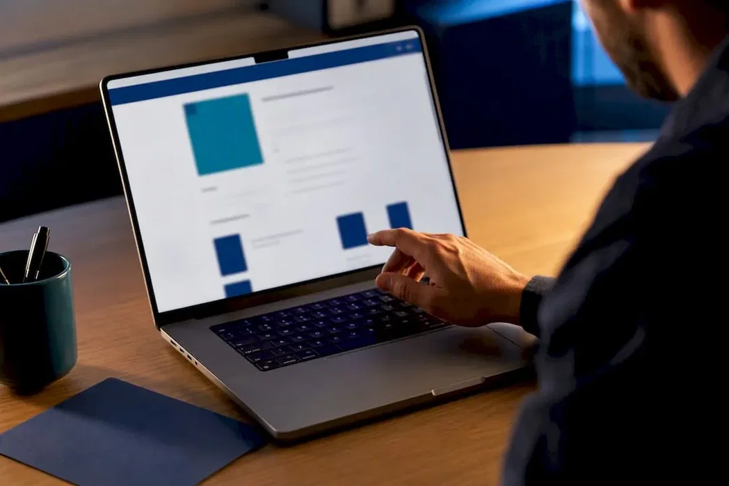 Detect AI Content on Shopify: AEO-First 20-SKU Audit & 12-Point Checklist
